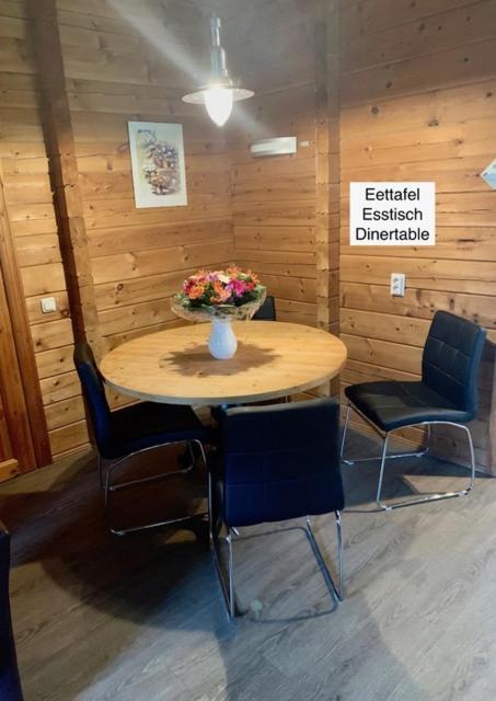 2 Bedroom Fins Chalet Gramsbergen Екстериор снимка